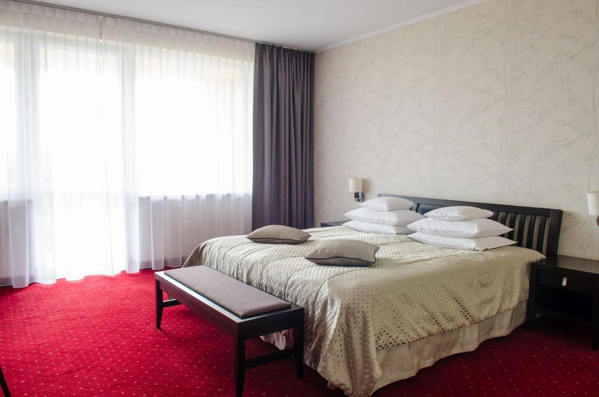 Hotel Lidia Spa & Wellness Darlowko Ngoại thất bức ảnh