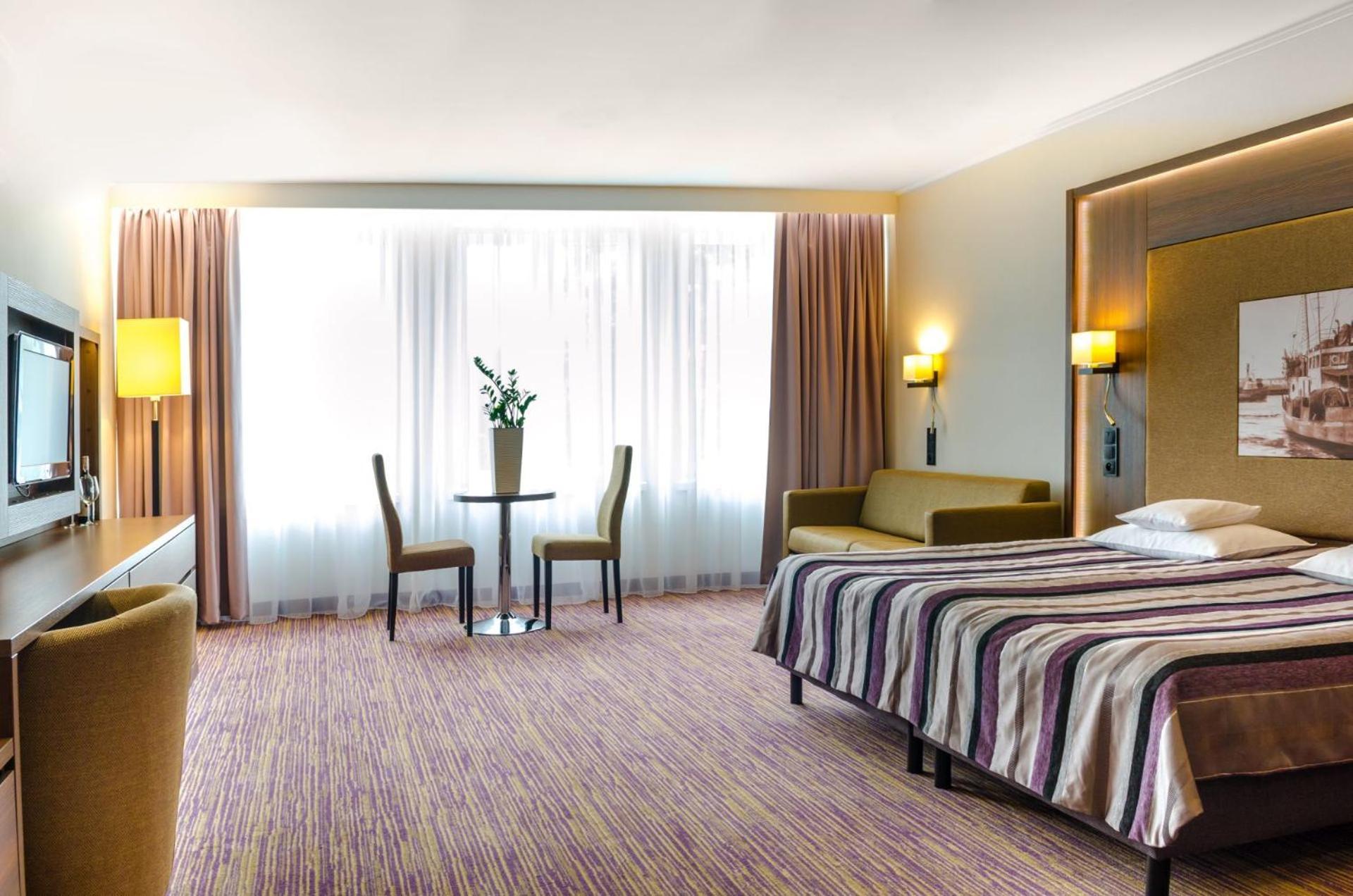 Hotel Lidia Spa & Wellness Darlowko Ngoại thất bức ảnh